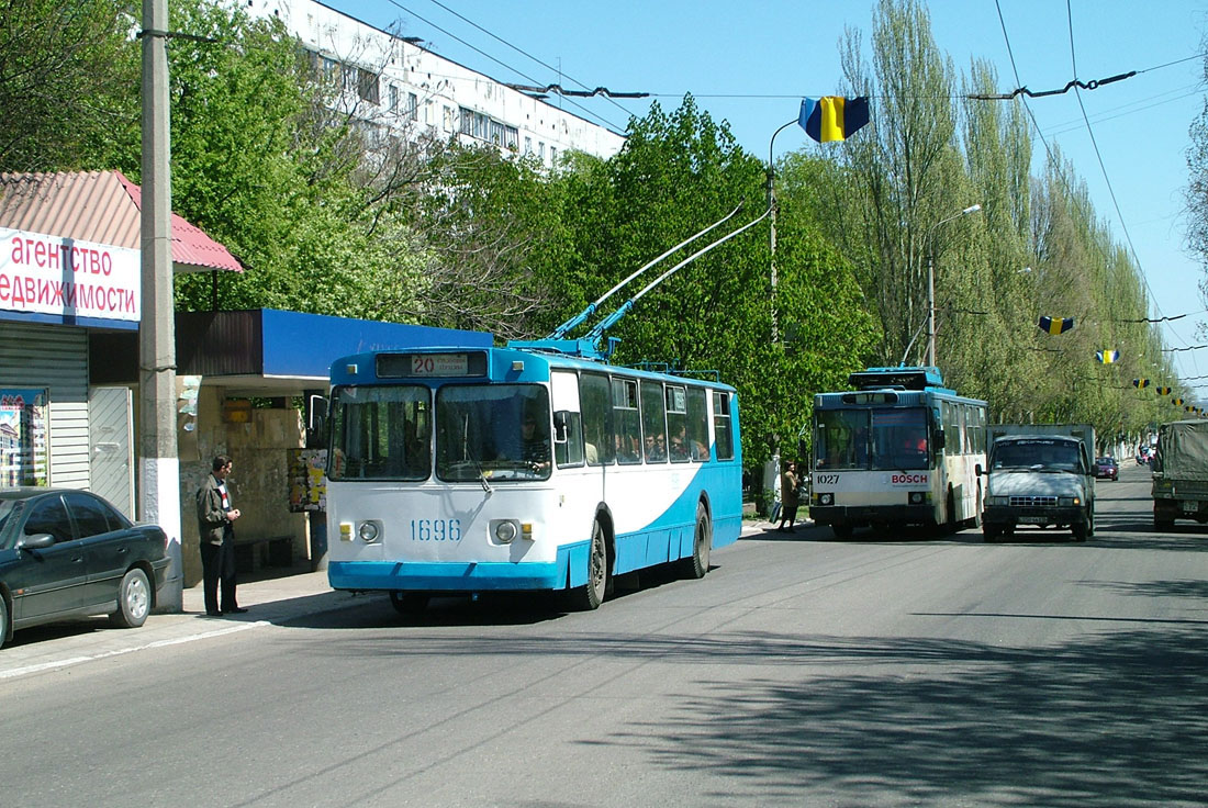 Donețk, ZiU-682V-012 [V0A] Nr. 1696