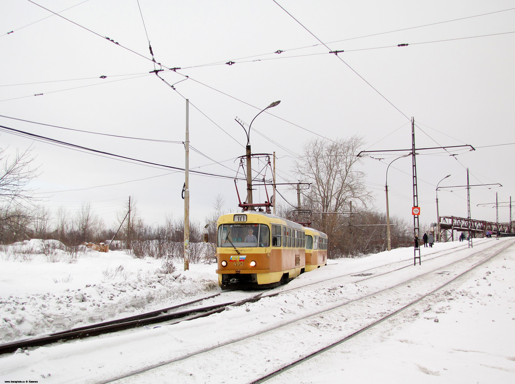 Yekaterinburg, Tatra T3SU (2-door) č. 490