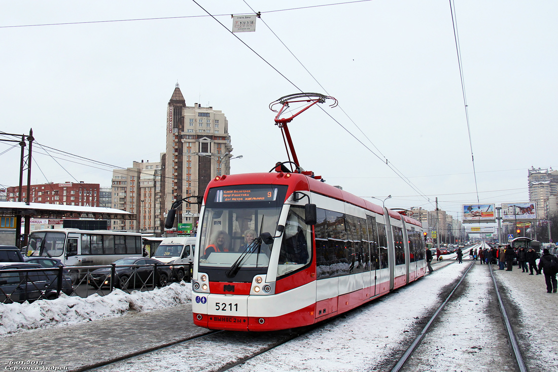 Санкт-Петербург, БКМ 84300М № 5211