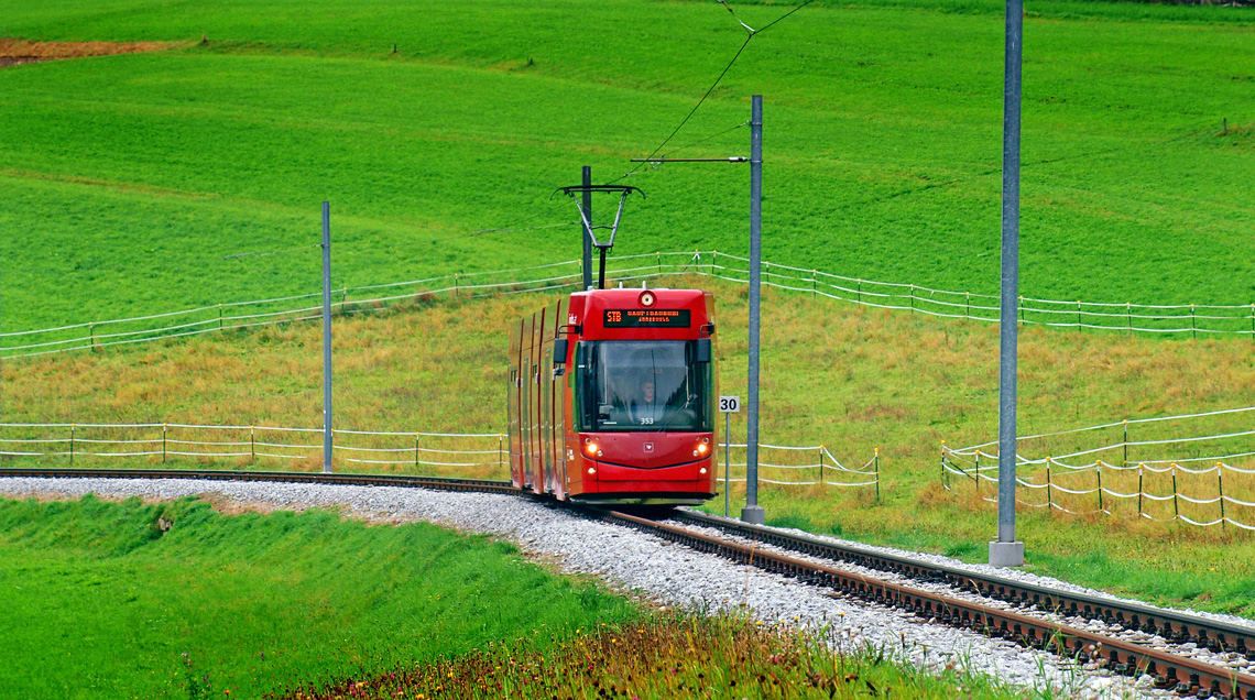 Innsbruck, Bombardier Flexity Outlook č. 353; Innsbruck — Stubaitalbahn