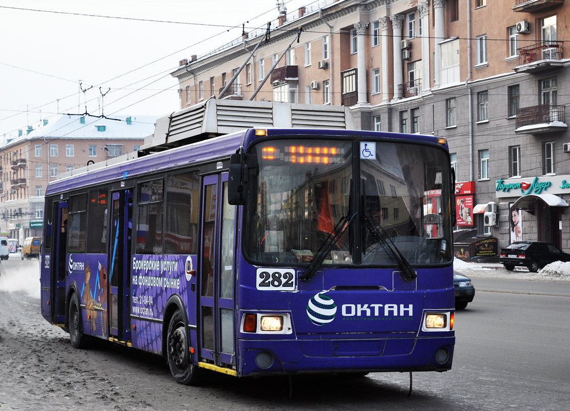 Omsk, LiAZ-52803 # 282