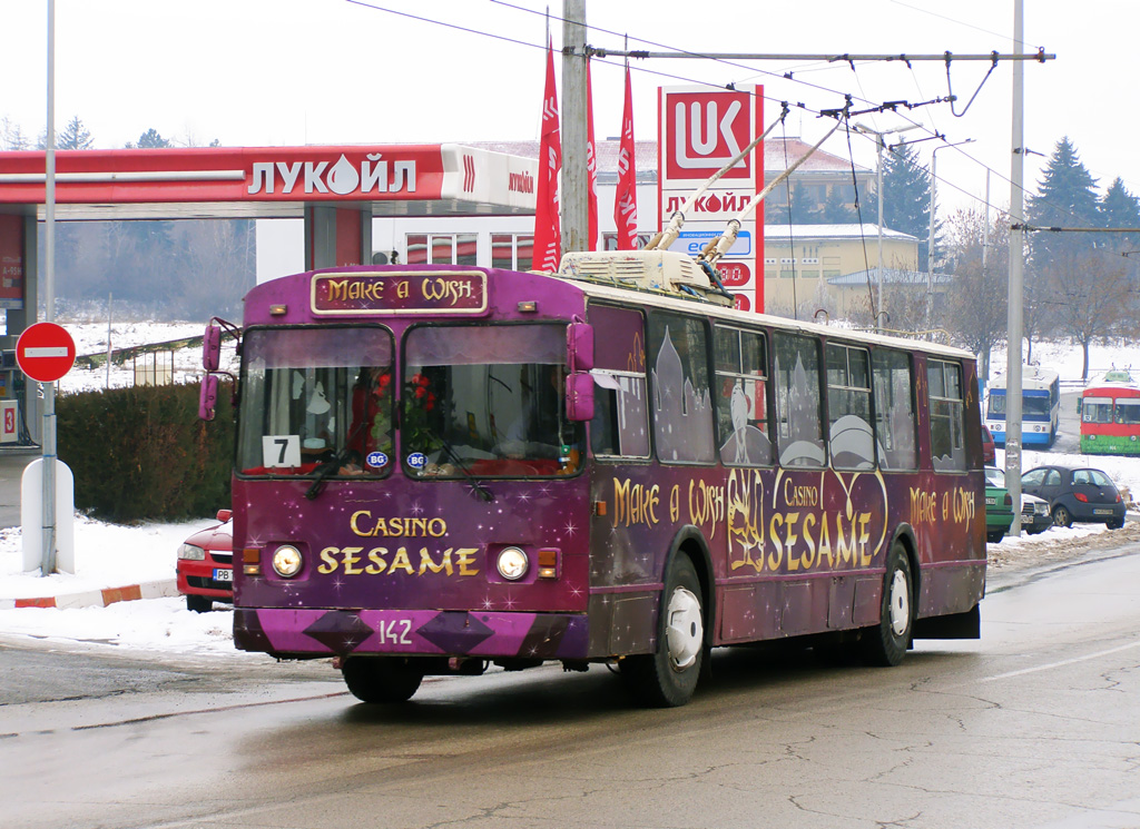 Плевен, ЗиУ-682УП НРБ № 142 (01427)