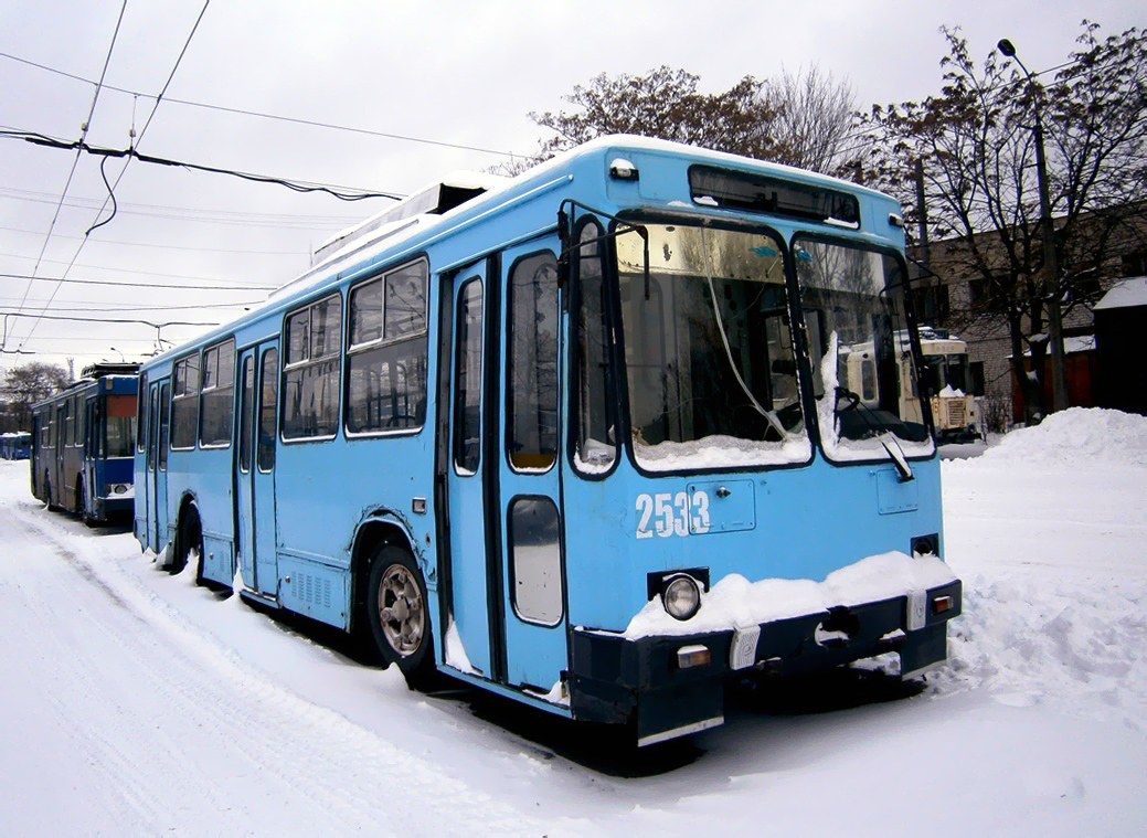 Днепр, ЮМЗ Т2 № 2533