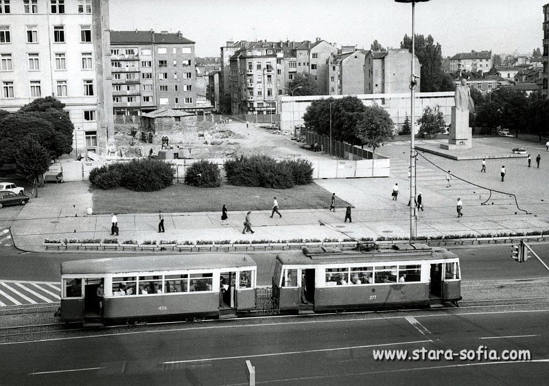 Sofia, DTO 2-axle trailer car nr. 456; Sofia, DTO nr. 277; Sofia — Historical — Тramway photos (1945–1989)