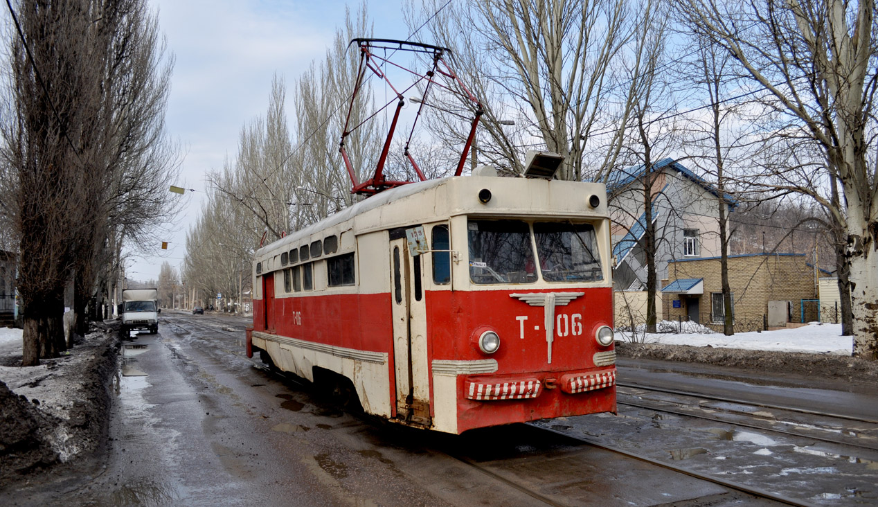 Донецк, МТВ-82 № Т-06 Донецк, МТВ-82 № Т-06