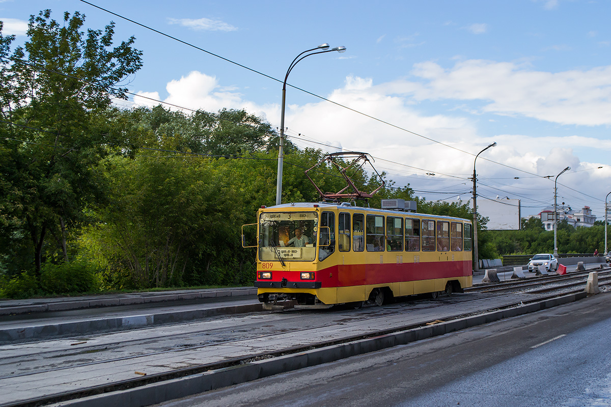Yekaterinburg, 71-402 č. 809