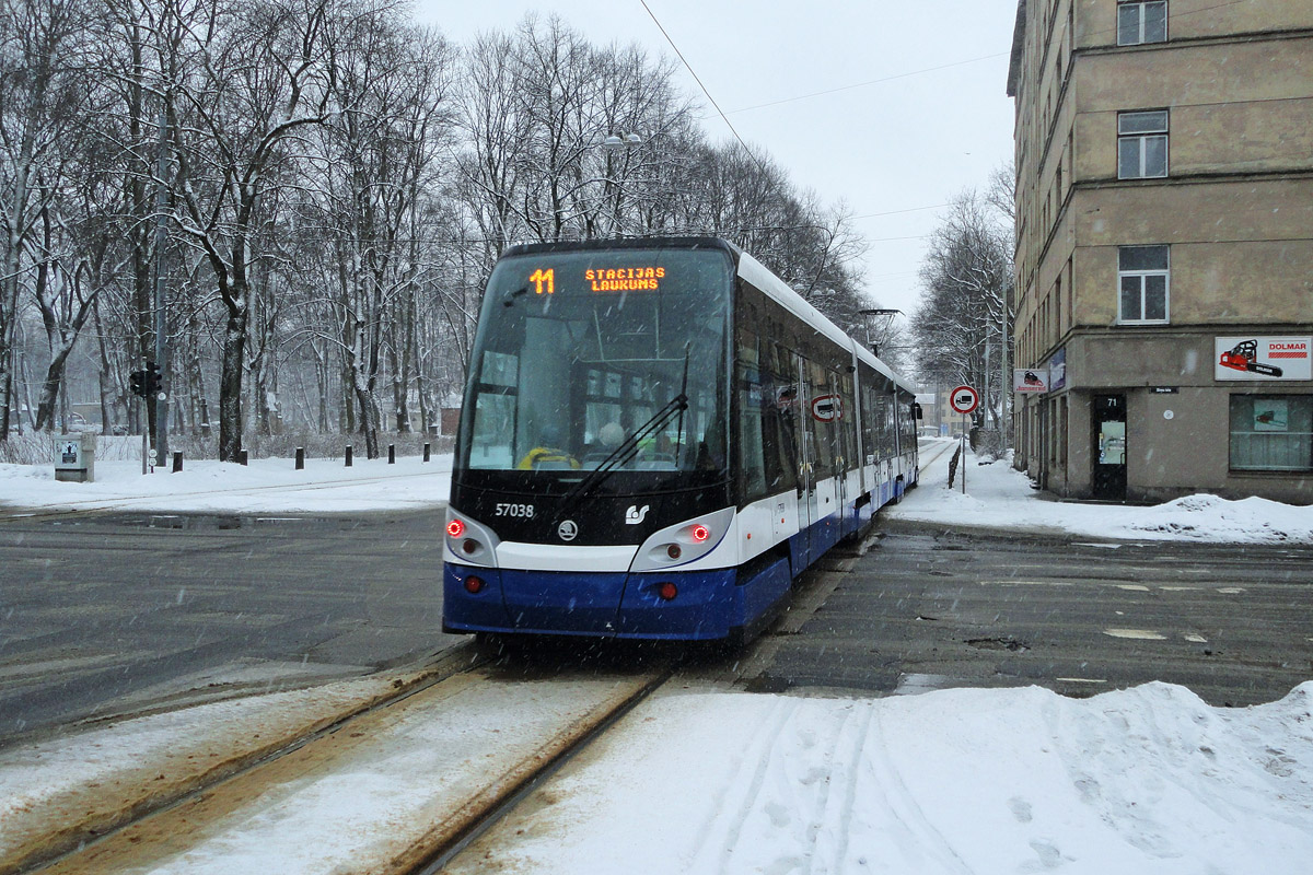 Riga, Škoda 15T ForCity Alfa Riga Nr. 57038