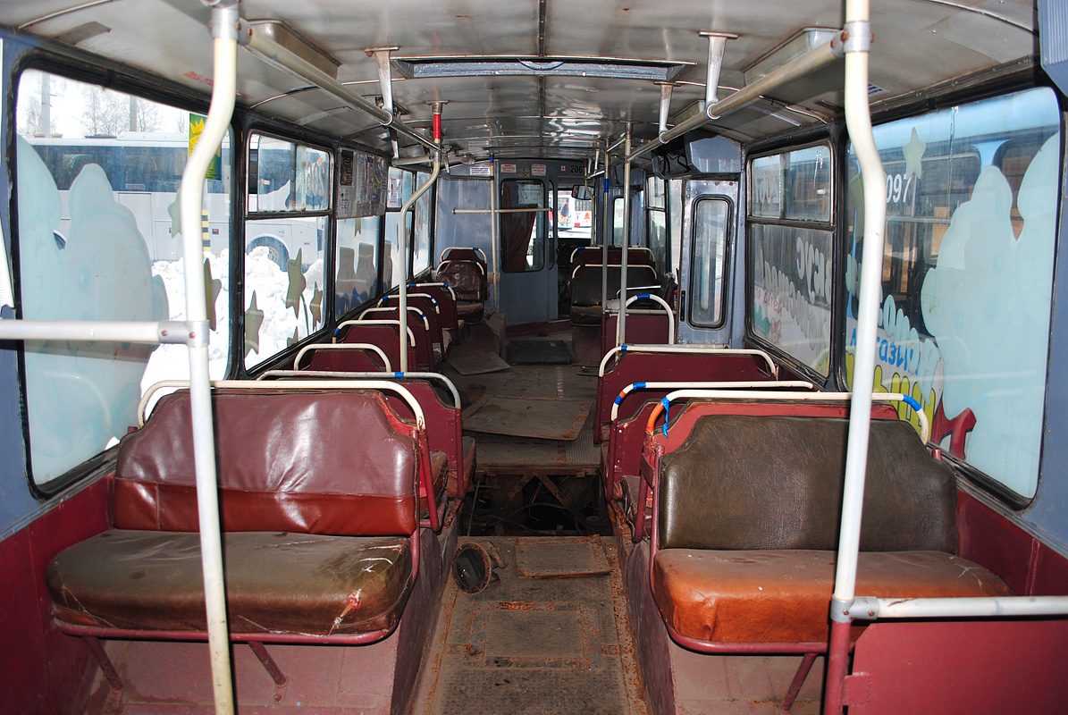 Брянск, ЗиУ-682Г [Г00] № 2067; Брянск — Салоны