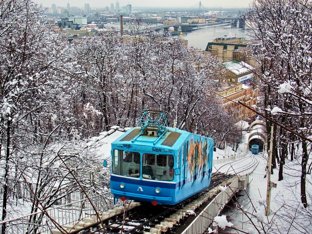 Kiev, FK-80 N°. Л