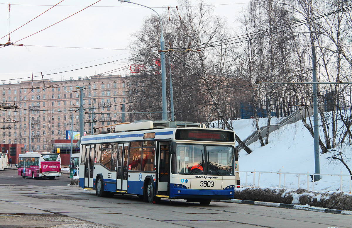 Москва, СВАРЗ-МАЗ-6235.00 № 3803