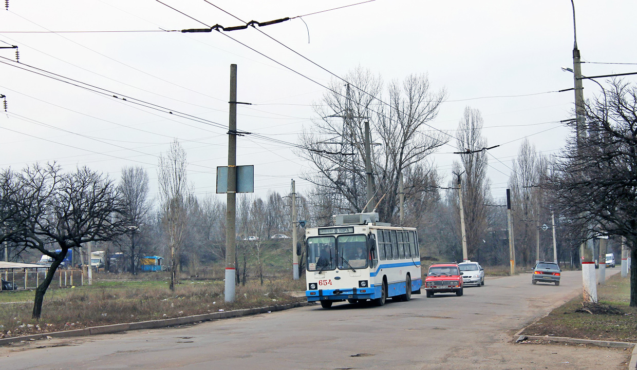 Кривой Рог, ЮМЗ Т2 мод. 7 № 654