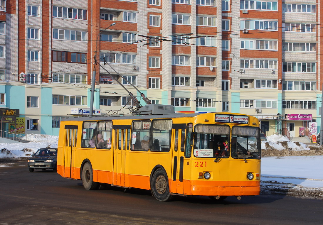 Yoshkar-Ola, ZiU-682V Nr. 221