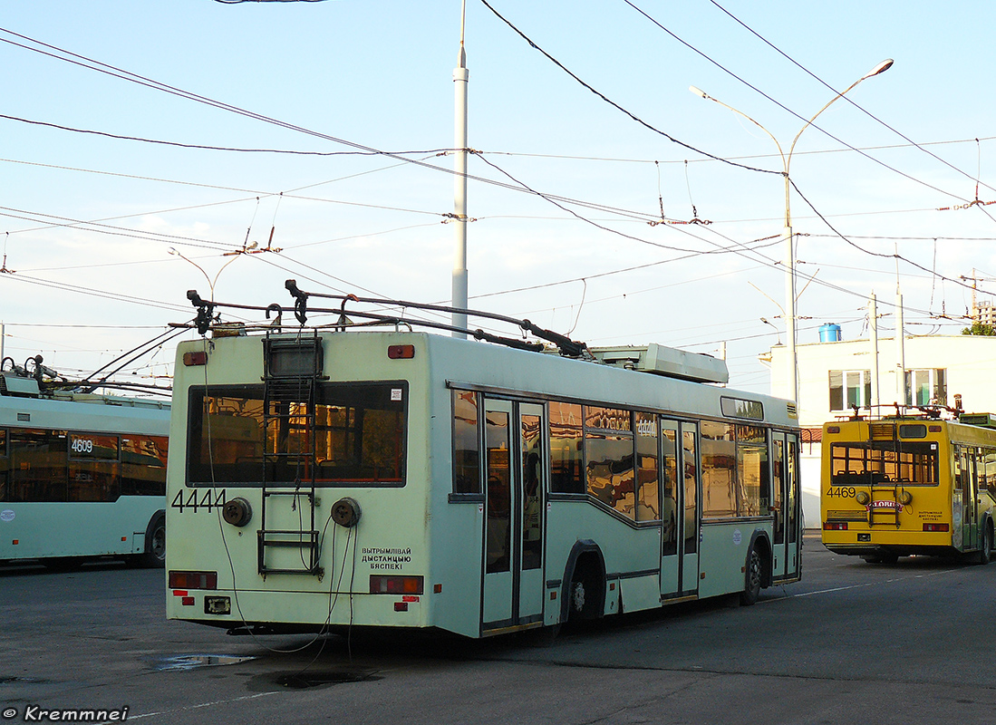 Minsk, MAZ-103T № 4444
