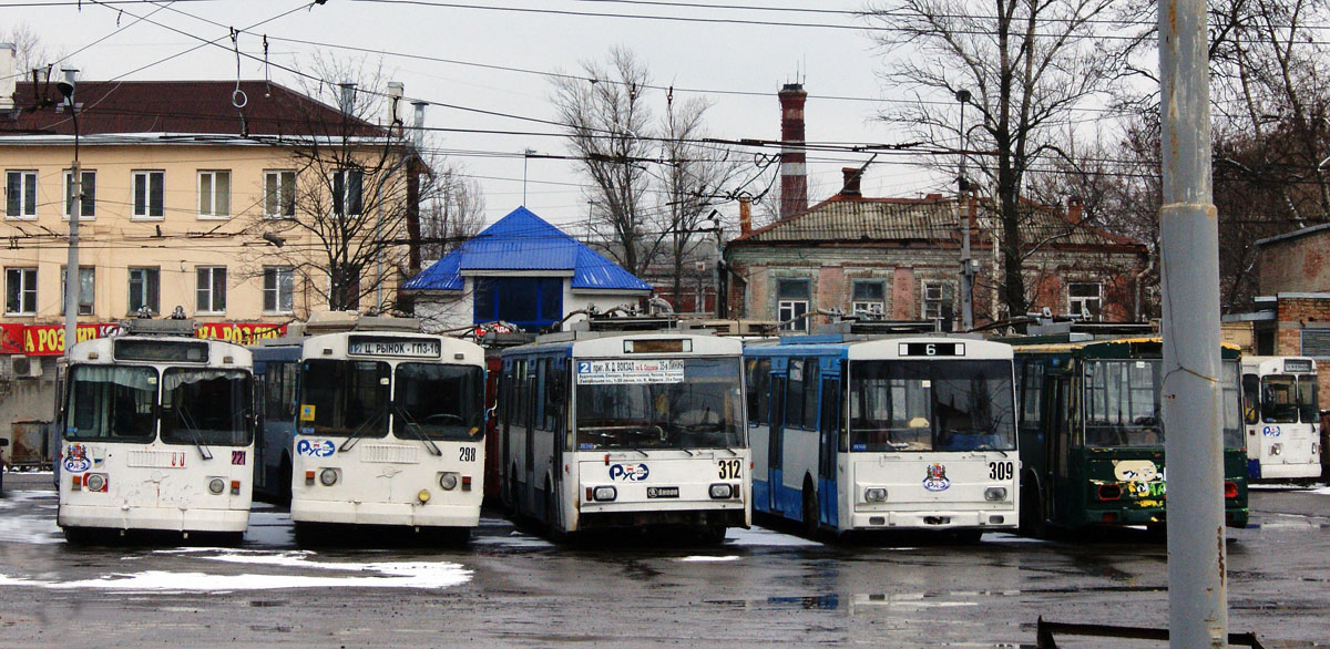 Ростов-на-Дону, ЗиУ-682Г-016 (012) № 298; Ростов-на-Дону, Škoda 14Tr01 № 309; Ростов-на-Дону, Škoda 14Tr01 № 312; Ростов-на-Дону, ЗиУ-682Г-012 [Г0А] № 221; Ростов-на-Дону — Разные фотографии