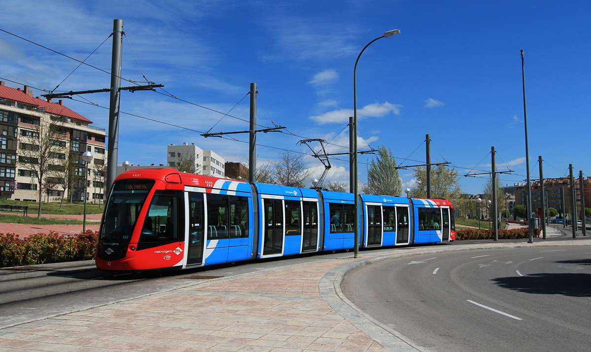 Мадрид, Alstom Citadis 302 № 132