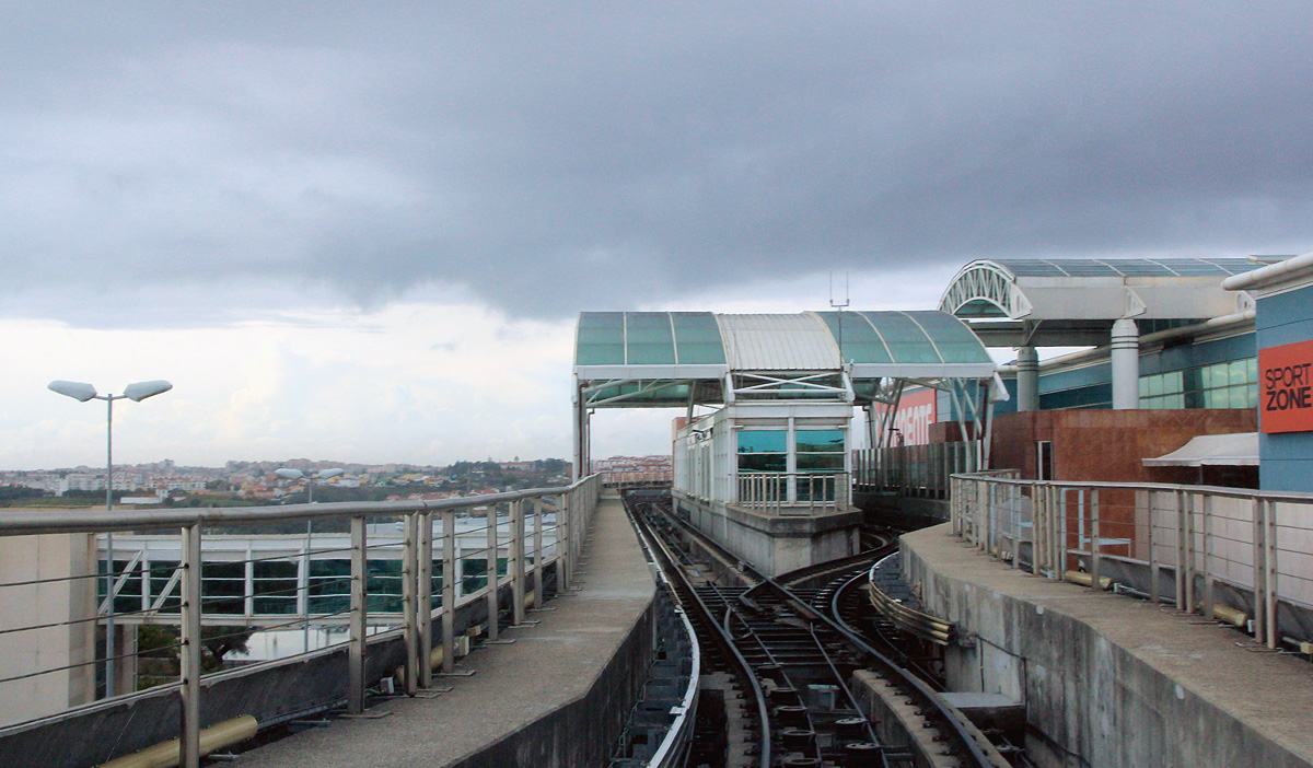 Оэйраш — Линии и инфраструктура