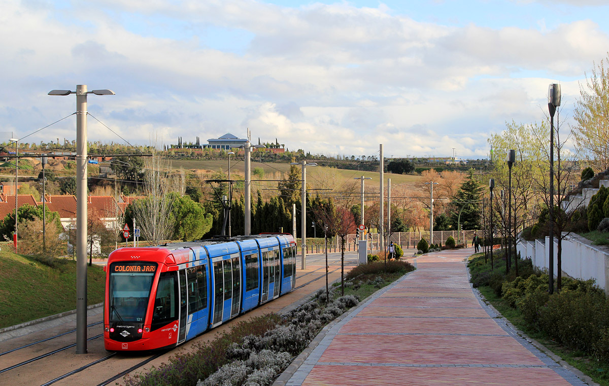 Мадрид, Alstom Citadis 302 № 121