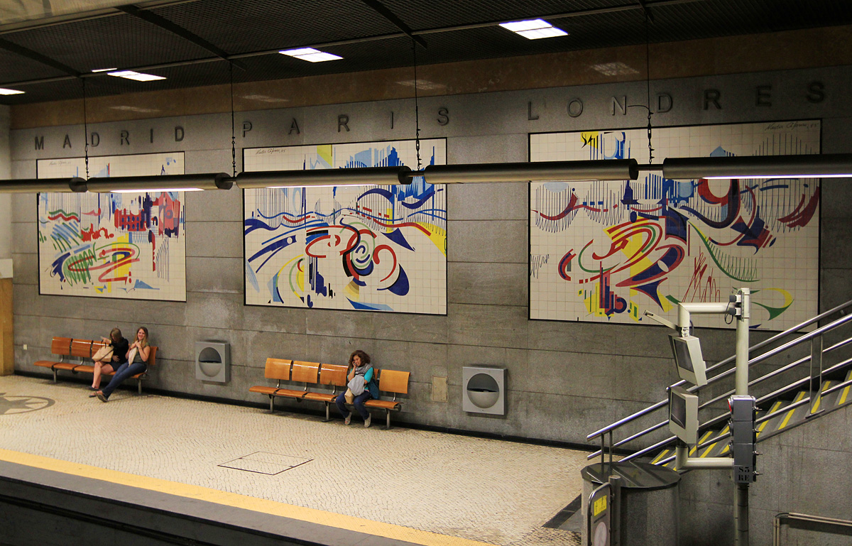 Лиссабон — Metro — Linha Azul