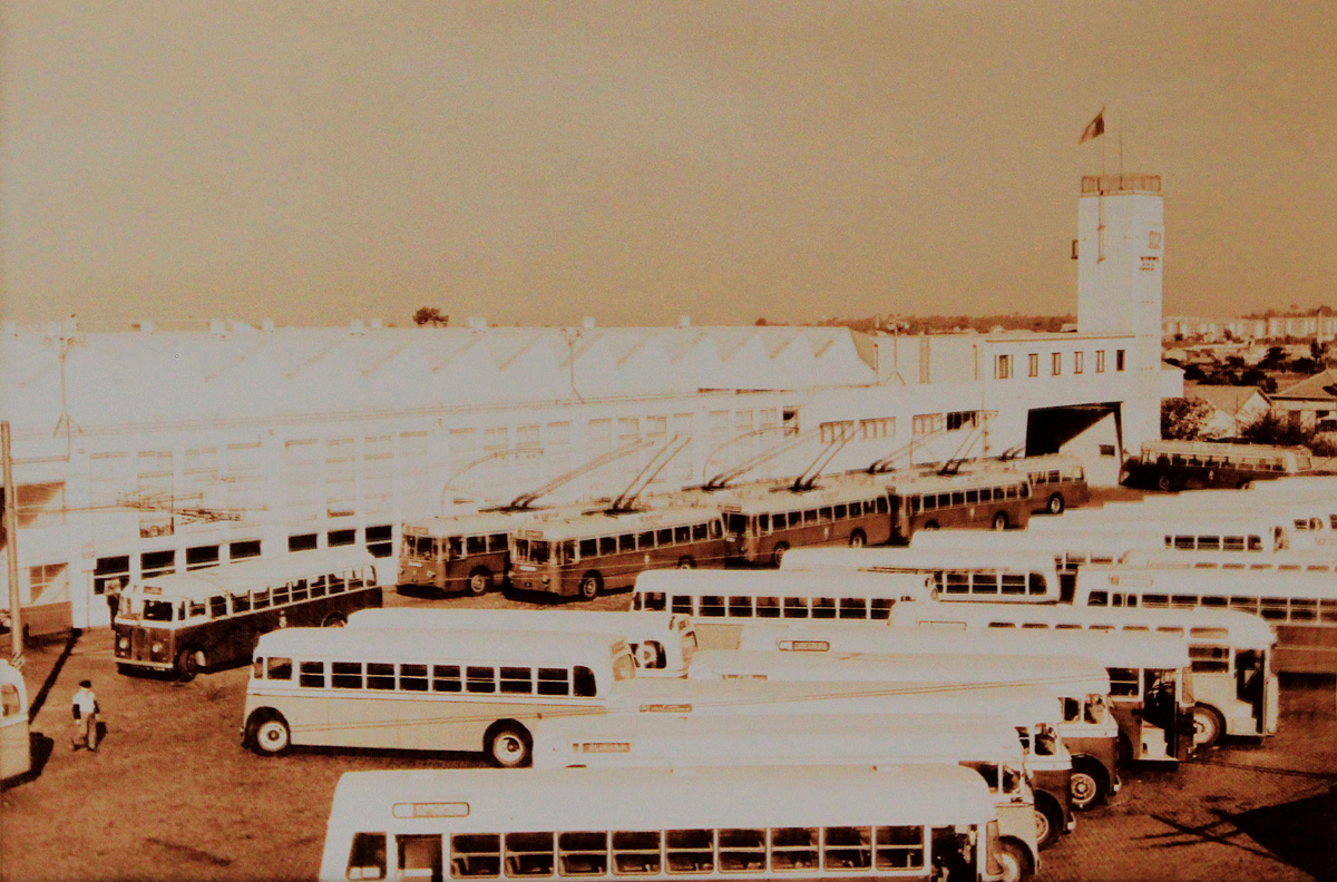 Porto — Tramway and trolleybus — Old photos