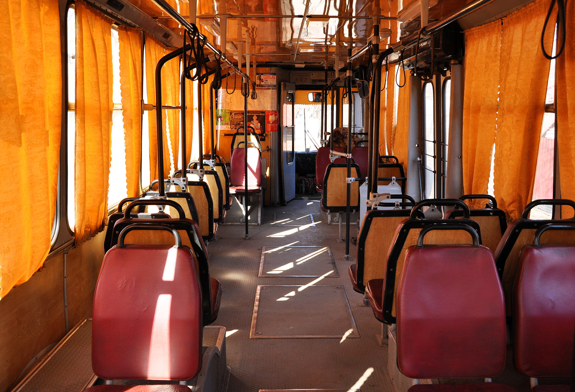 Кривой Рог, ЮМЗ Т2 мод. 7 № 652