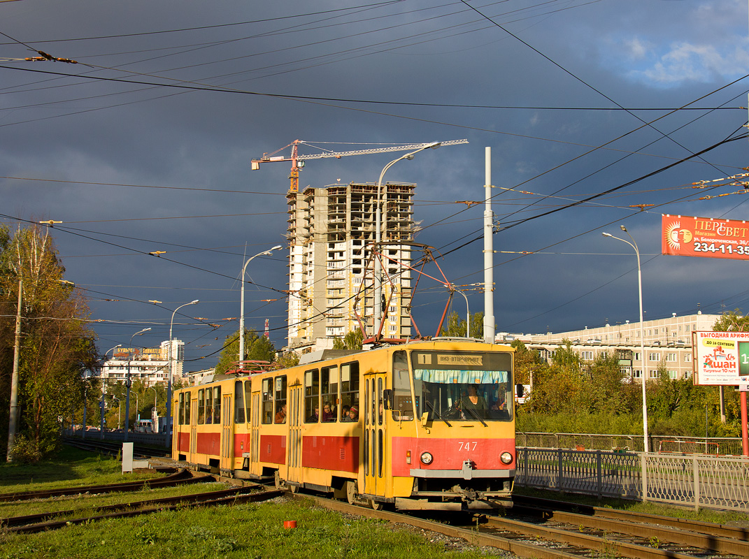 Екатеринбург, Tatra T6B5SU № 747