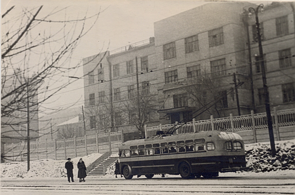 Саратов, МТБ-82Д № 98; Саратов — Исторические фотографии