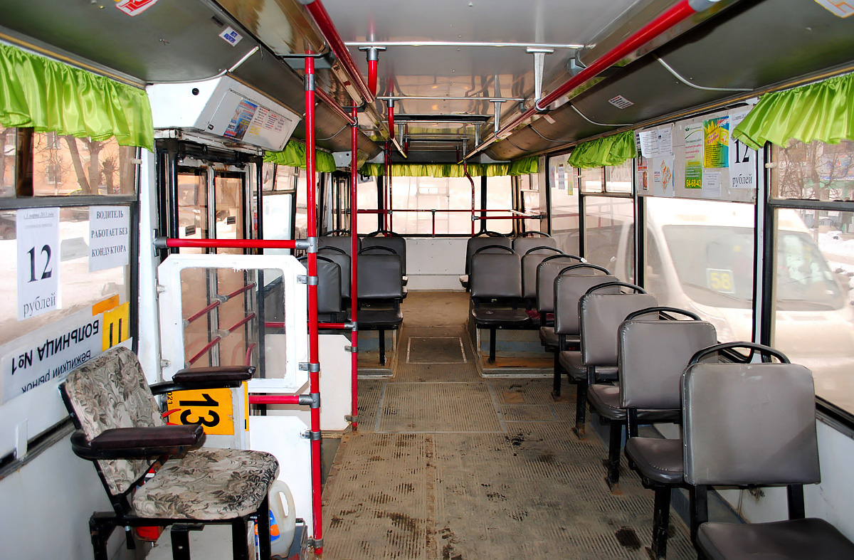 Брянск, БТЗ-5276-04 № 2033; Брянск — Салоны