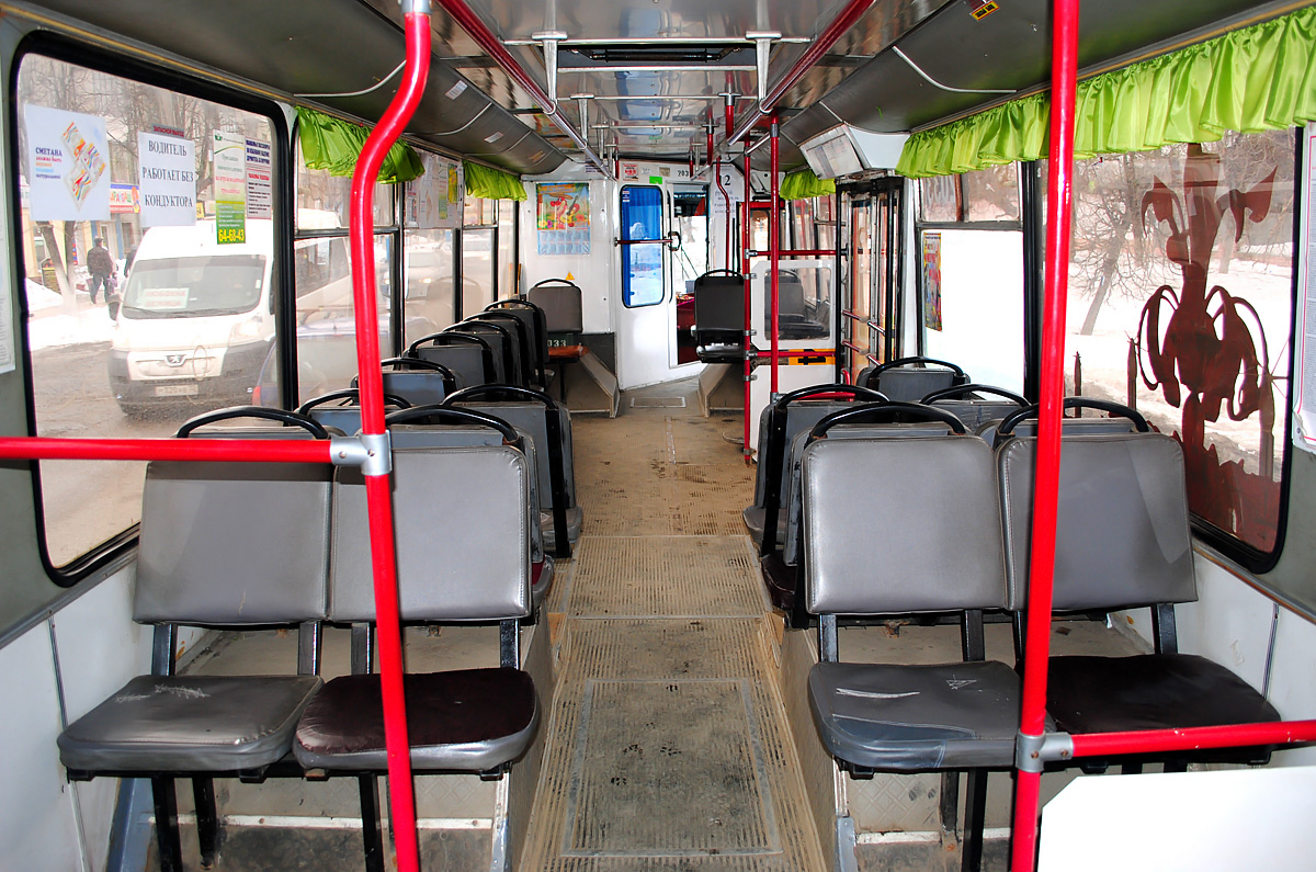 Брянск, БТЗ-5276-04 № 2033; Брянск — Салоны