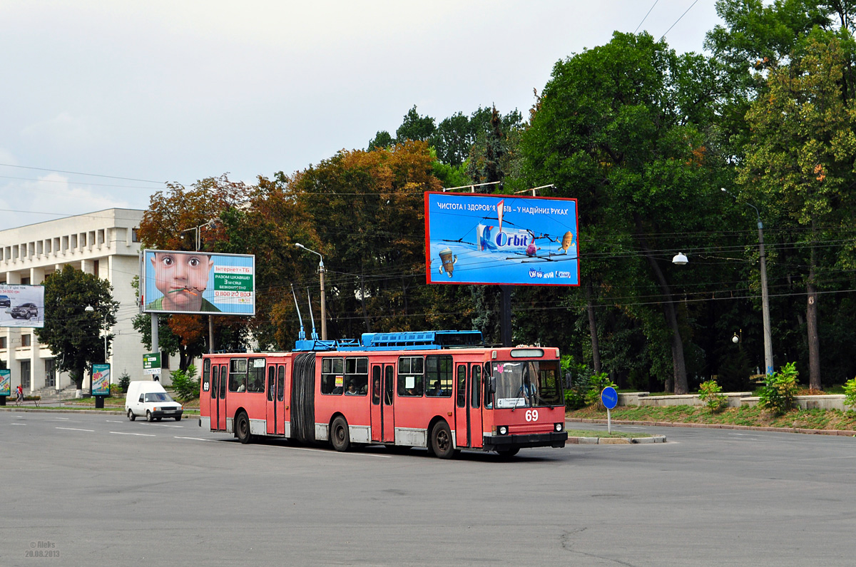 Полтава, ЮМЗ Т1 № 69
