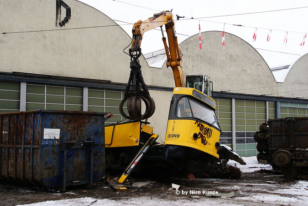 Дрезден, Tatra T4D-MT № 224 294; Дрезден — Слом трамвайних вагонов «Татра»