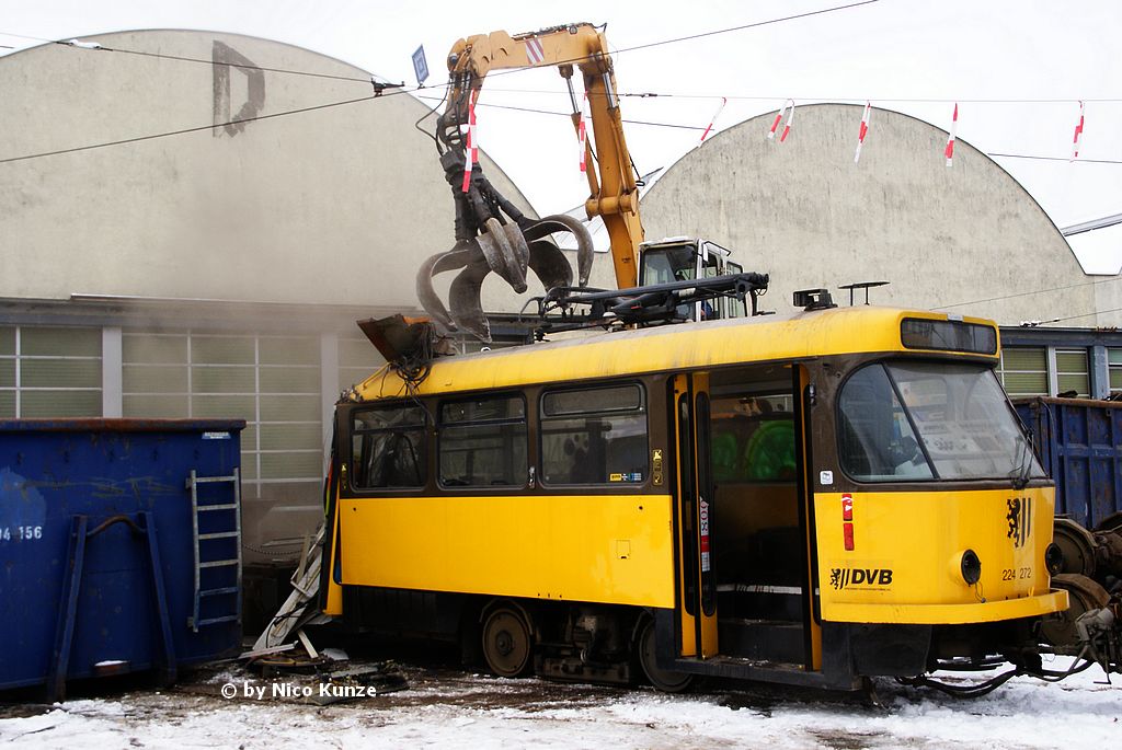 Dresden, Tatra T4D-MT Nr. 224 272; Dresden — Verschrottung von Tatra-Wagen