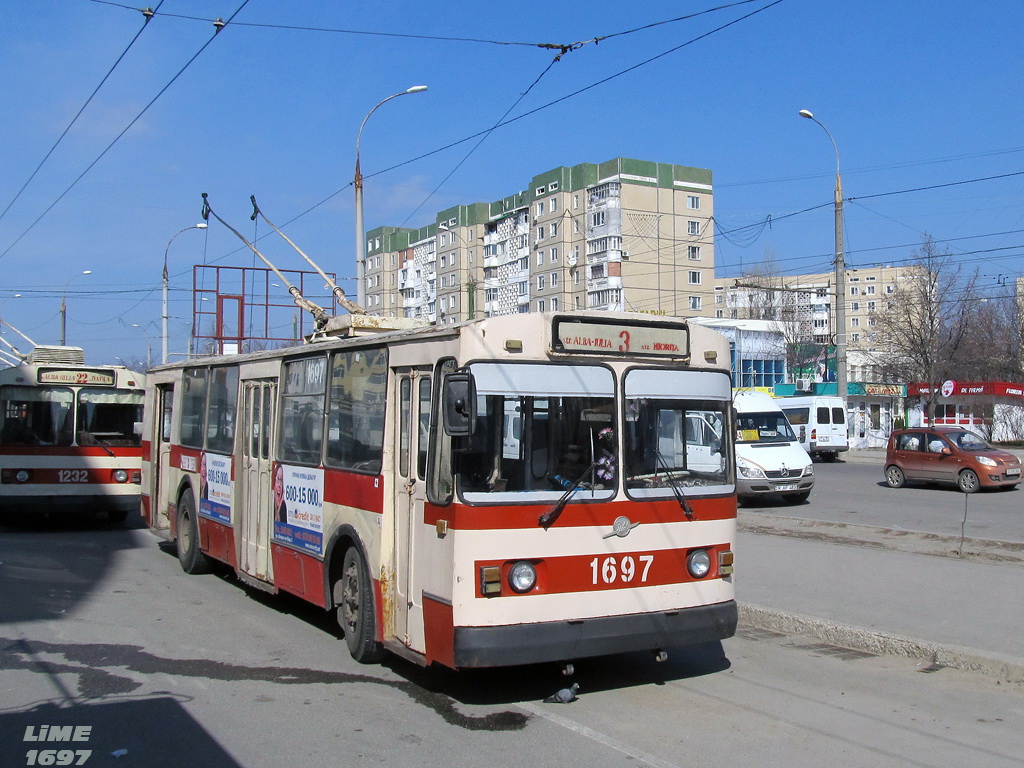 Chișinău, ZiU-682V10 # 1697