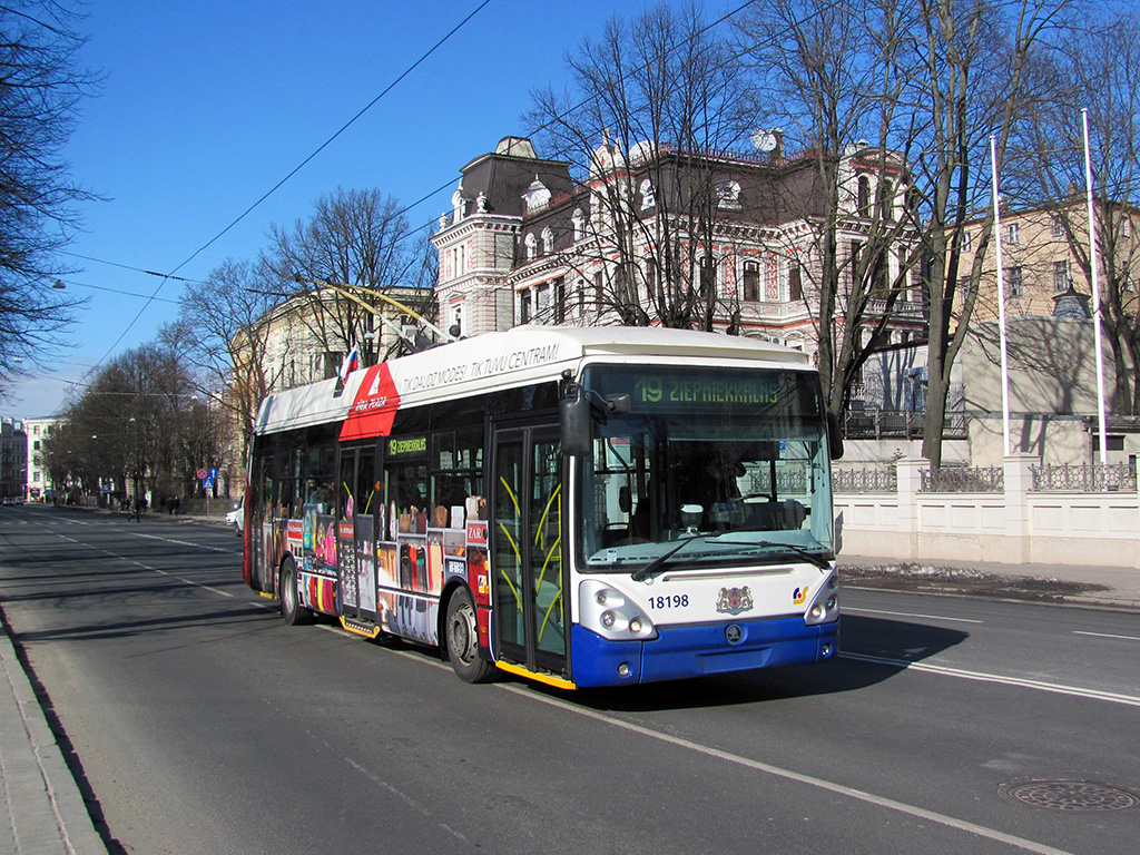 Рига, Škoda 24Tr Irisbus Citelis № 18198