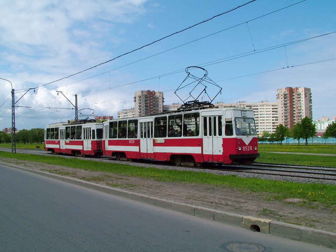Санкт-Петербург, ЛМ-68М № 8528