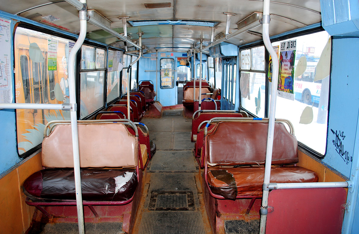 Брянск, ЗиУ-682Г [Г00] № 2015; Брянск — Салоны