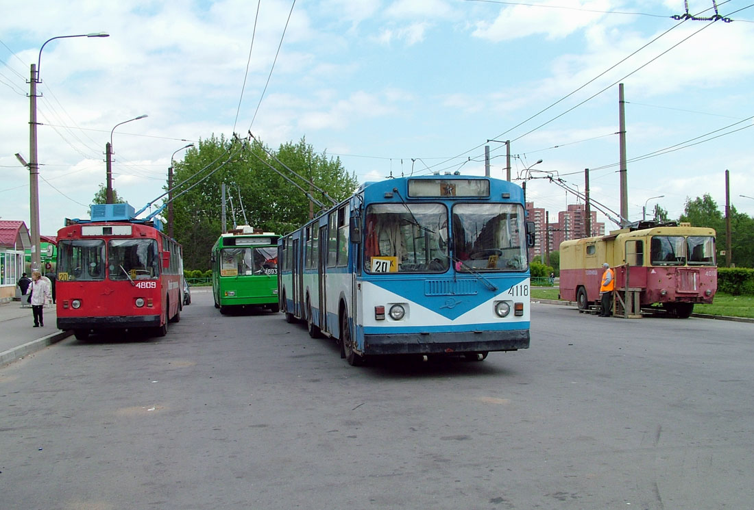 Санкт-Петербург, ЗиУ-682В [В00] № 4809; Санкт-Петербург, ЗиУ-6205 [620500] № 4118; Санкт-Петербург, КТГ-1 № ТП-4010