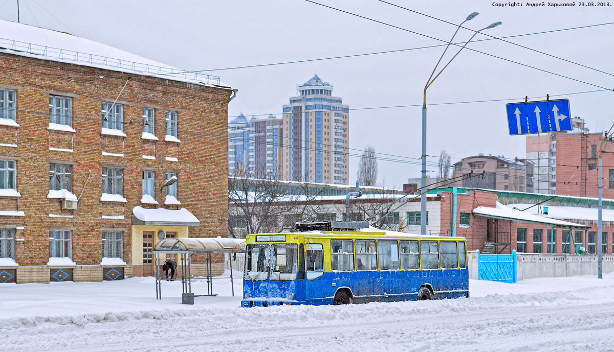 Киев, ЮМЗ Т2 № 542; Киев — Снегопад 22-24 марта 2013