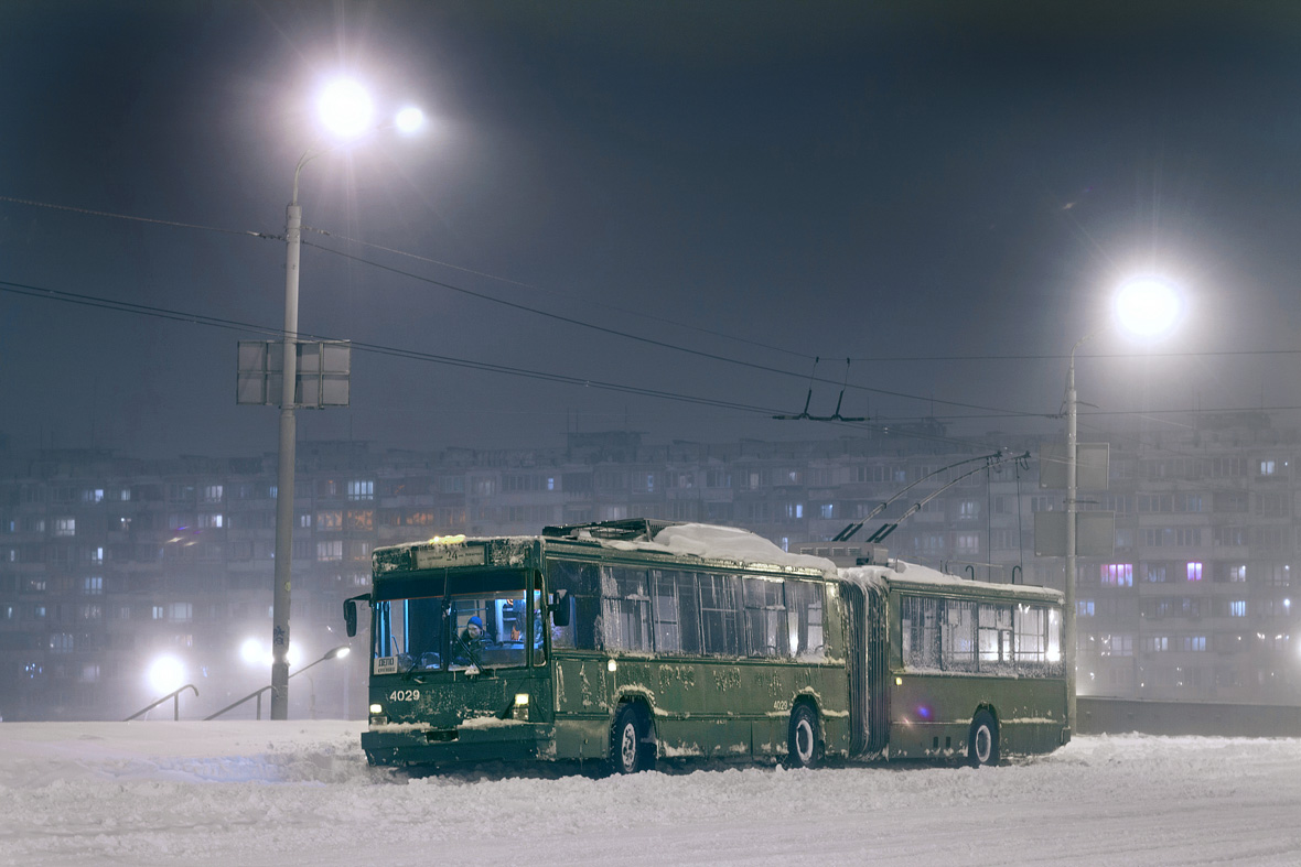 Киев, Киев-12.03 № 4029; Киев — Снегопад 22-24 марта 2013