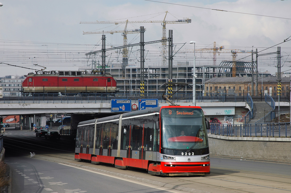Прага, Škoda 15T0 ForCity Alfa Praha № 9202
