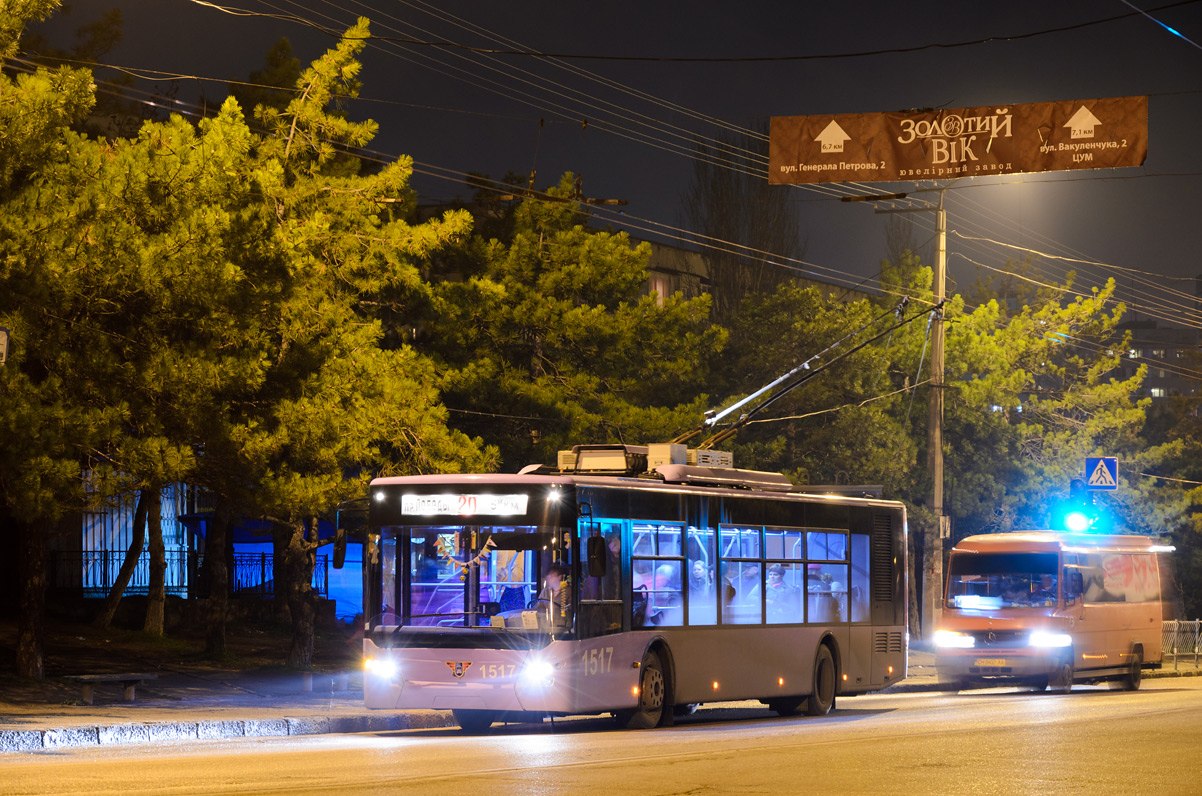 Севастополь, ЛАЗ E183A1 № 1517