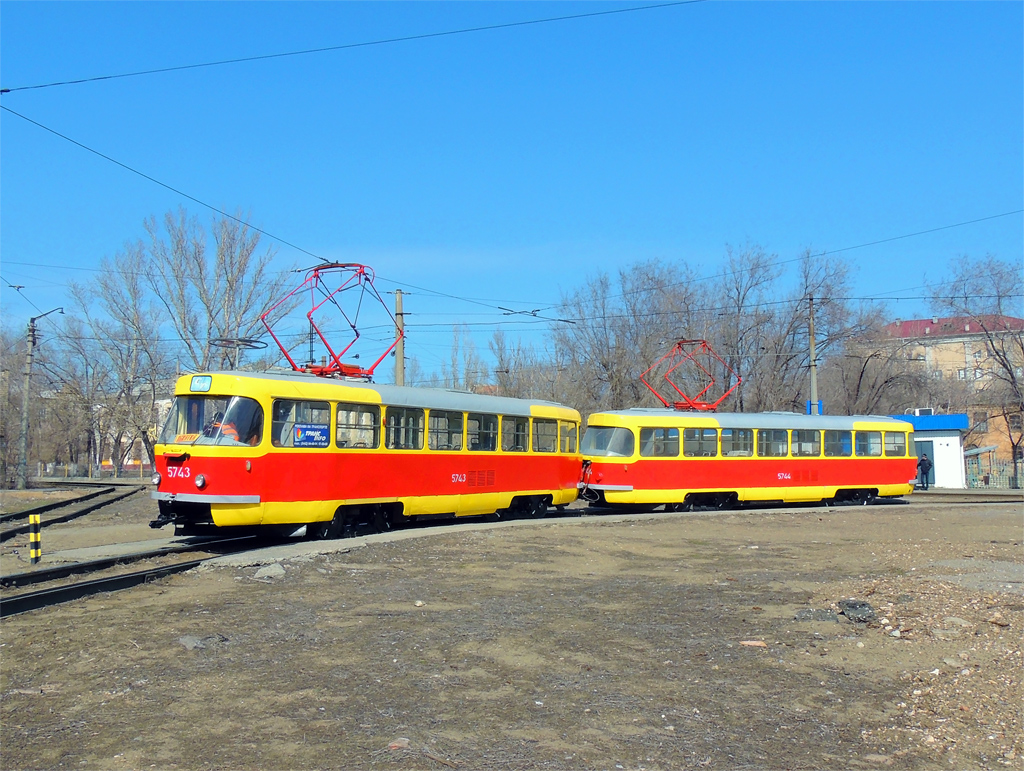 Волгоград, Tatra T3SU № 5743; Волгоград, Tatra T3SU № 5744