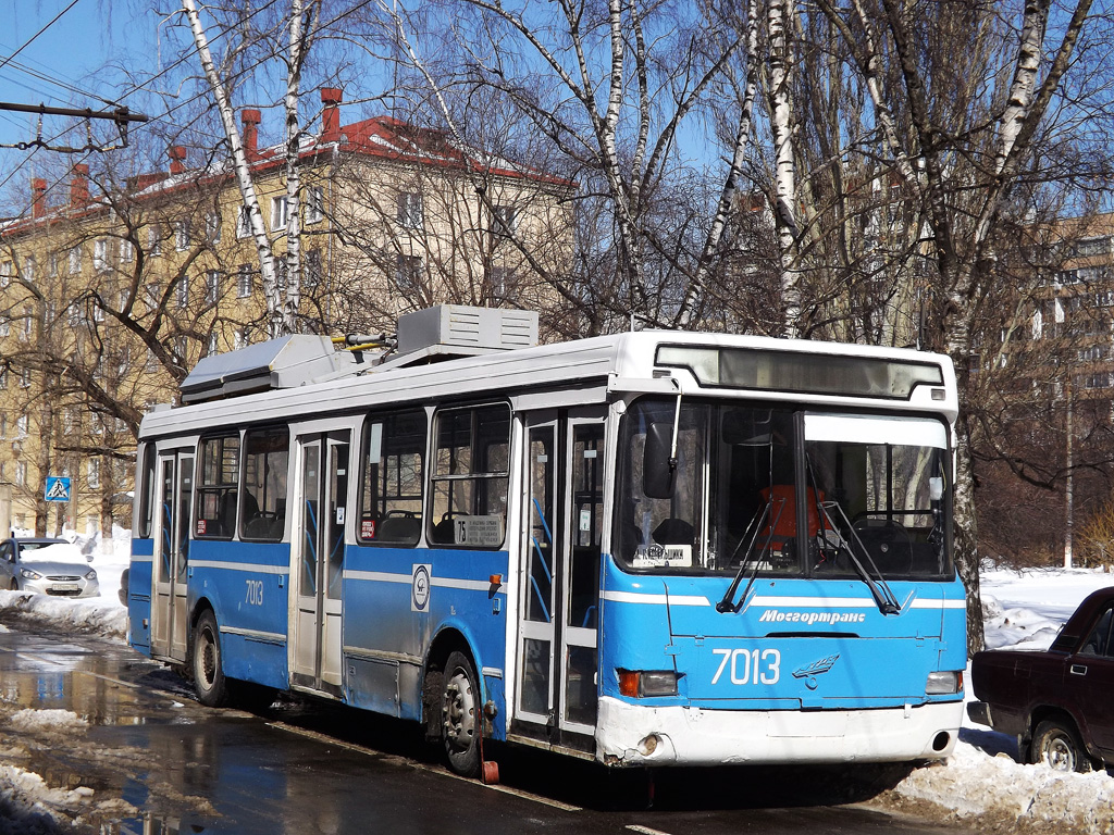 Москва, МТрЗ-5279-0000010 № 7013 Москва, МТрЗ-5279-0000010 № 7013