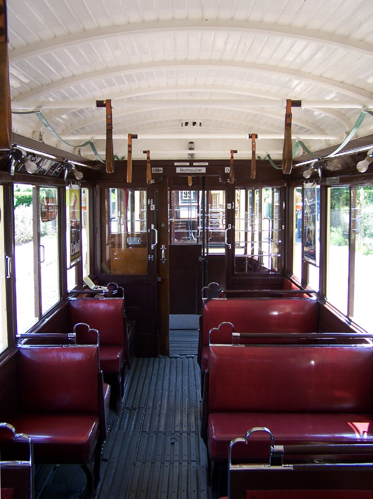 Berlin, BVG T 24/49 — 5984