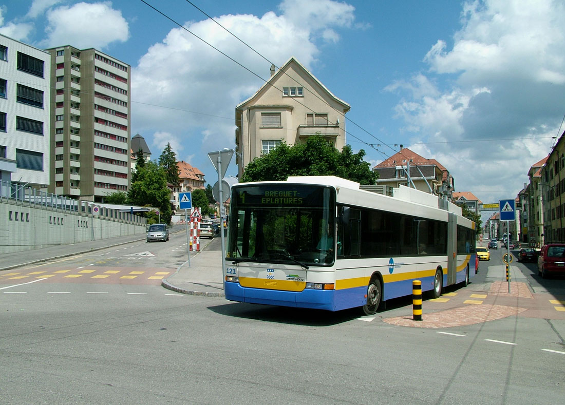 Ла-Шо-де-Фон, Hess SwissTrolley 2 (BGT-N2) № 121