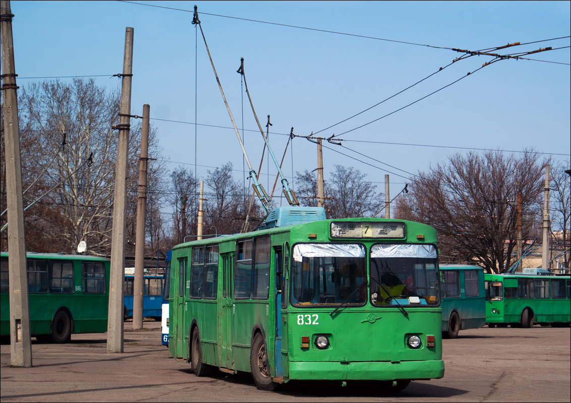 Одесса, ЗиУ-682В [В00] № 832