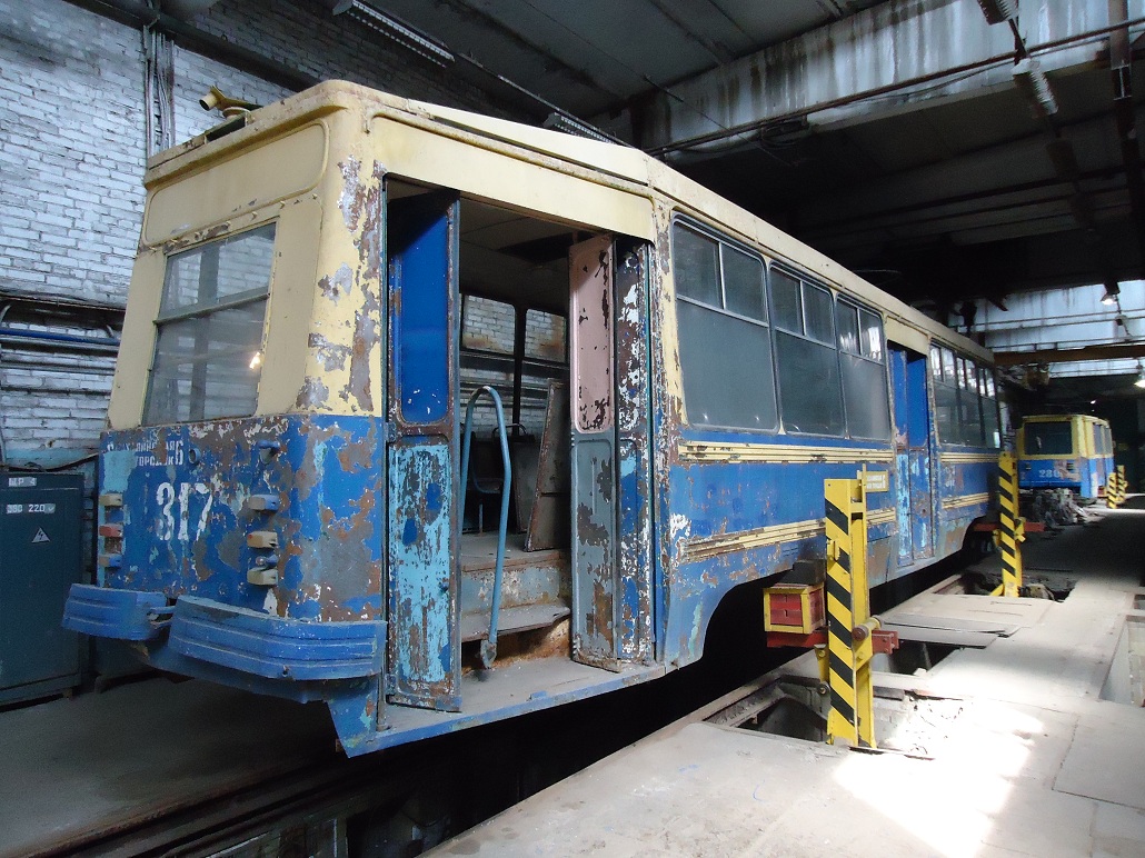 Владивосток, 71-132 (ЛМ-93) № 317