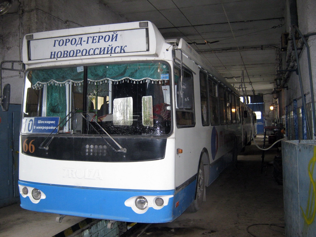 Новороссийск, ЗиУ-682Г-016.04 № 66