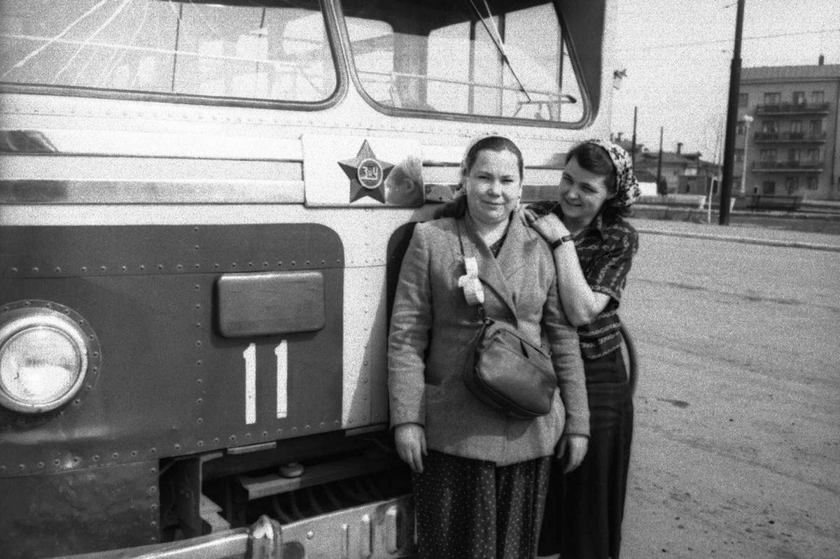 Saratow, MTB-82D Nr. 11; Saratow — Historical photos; Saratow — The staff of the tram and trolleybus management