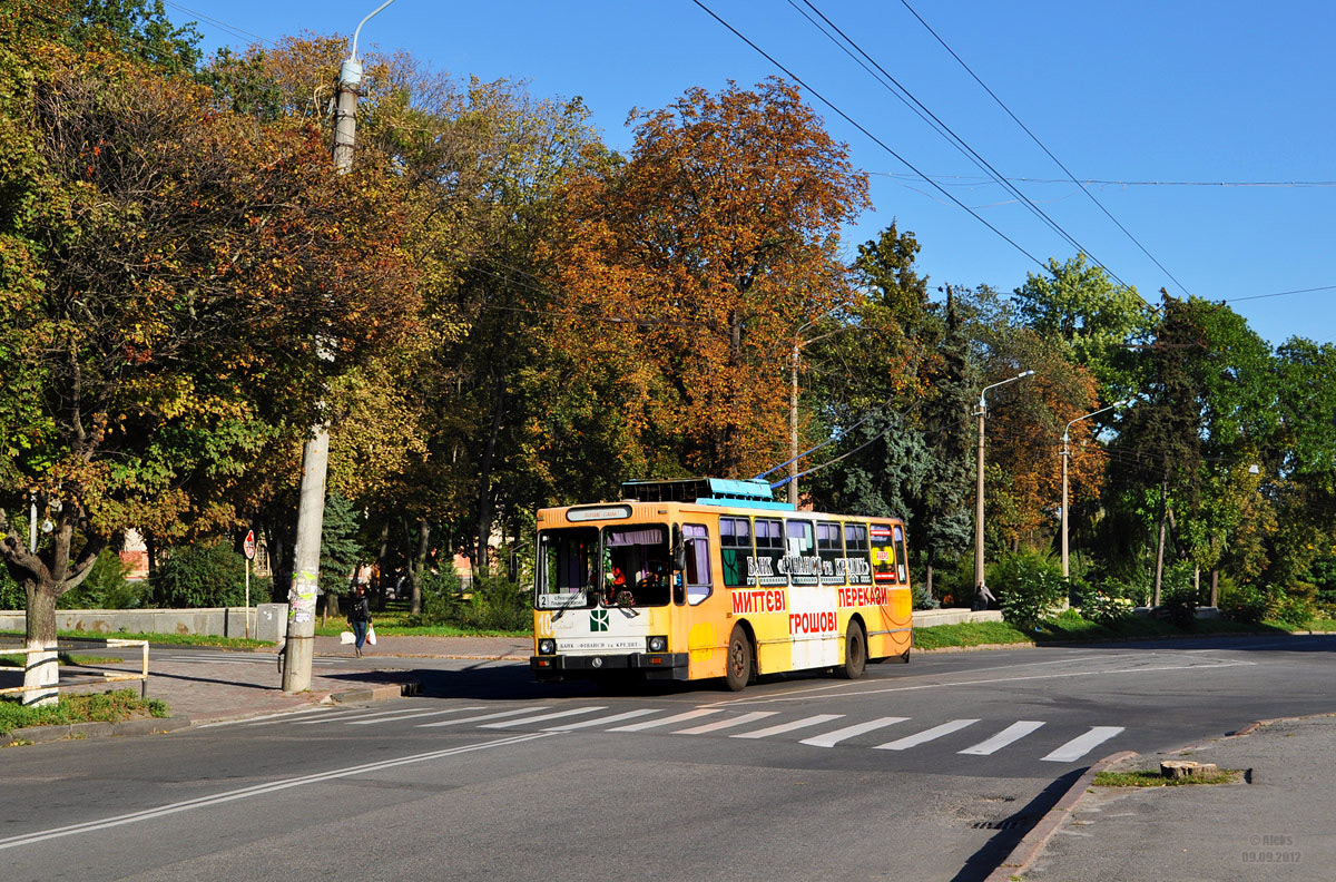 Полтава, ЮМЗ Т2 № 104