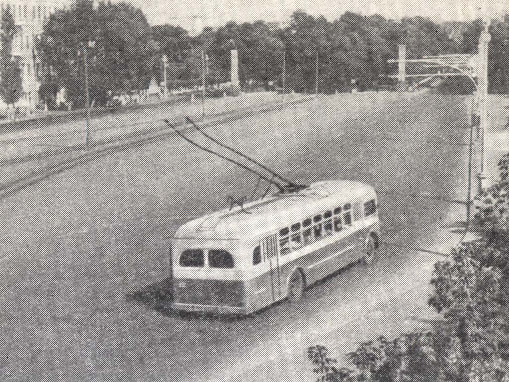 Dnipras, MTB-82D nr. 22; Dnipras — Old photos: Trolleybus